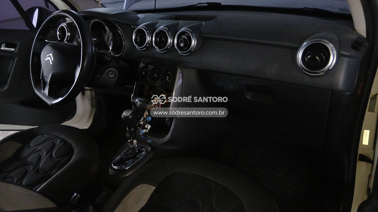 Citroen C3 Tendance Bva - 2014/2015 — foto 8 de 12
