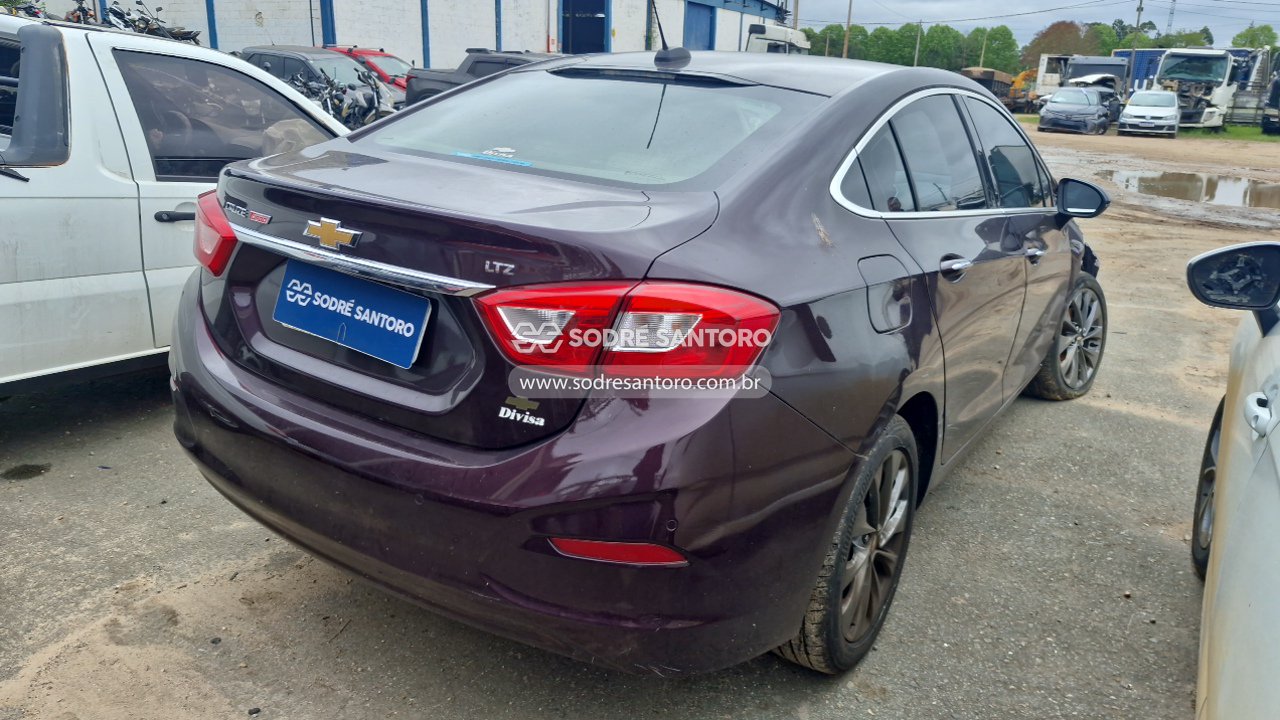 Chevrolet Cruze Ltz NB AT - 2017/2018 — foto 4 de 13