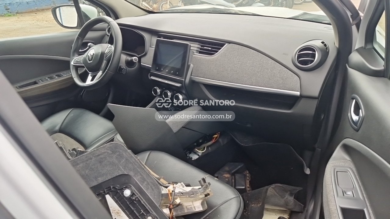 Renault Zoe Neo Int - 2022/2023 — foto 8 de 13
