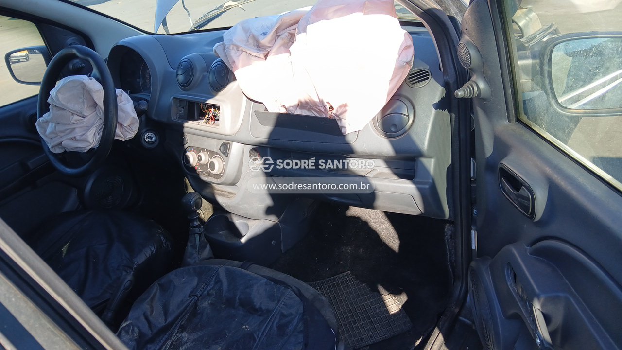 Fiat Uno Vivace 1.0 - 2013/2013 — foto 7 de 12