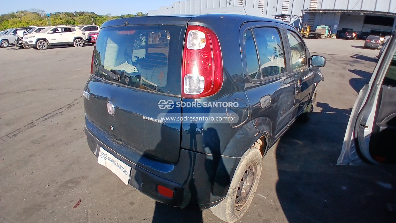 Fiat Uno Vivace 1.0 - 2013/2013 — foto 4 de 12