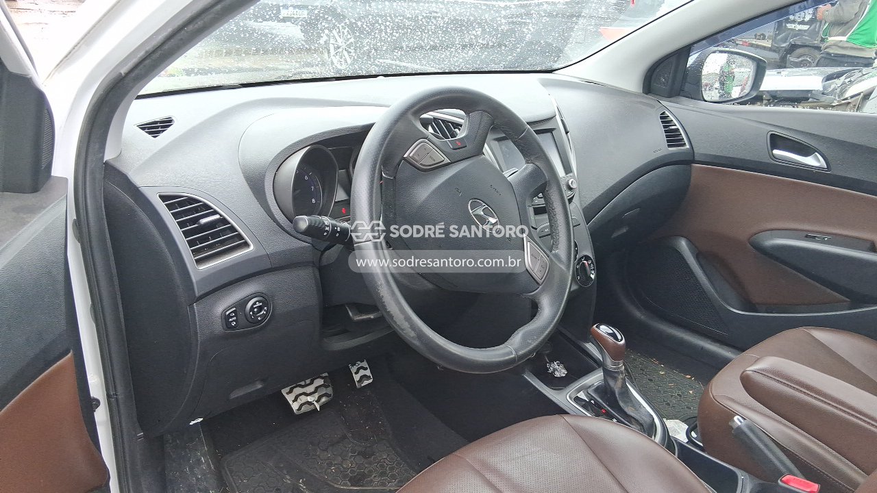 Hyundai Hb20x 1.6a Premi - 2017/2017 — foto 6 de 10