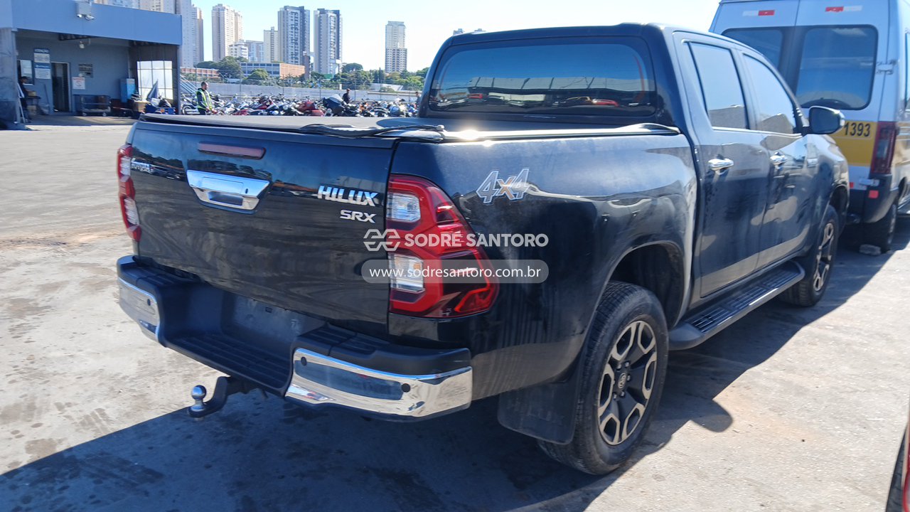 Toyota Hilux Cdsrxa4fd - 2021/2021 — foto 4 de 13