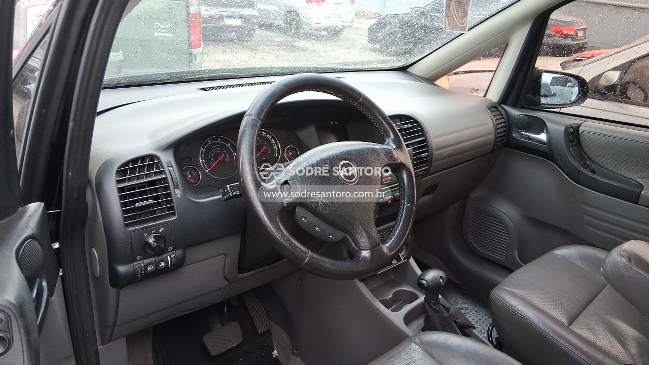 Chevrolet Zafira Elite - 2009/2010 — foto 6 de 10
