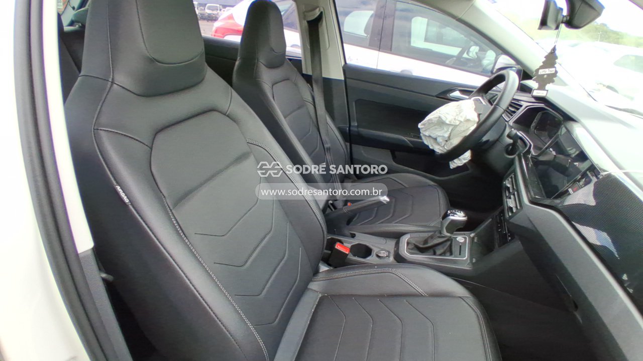 Volkswagen Polo HL AB - 2024/2024 — foto 9 de 10