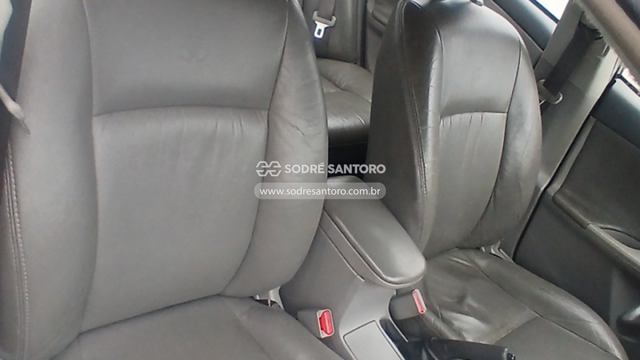 Toyota Corolla Xli18flex - 2010/2010 — foto 9 de 13