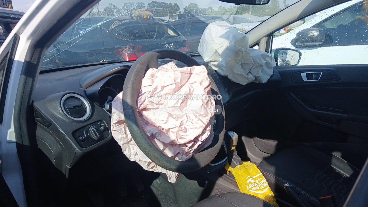 Ford Fiesta HA 1.5l Seb - 2015/2016 — foto 6 de 8