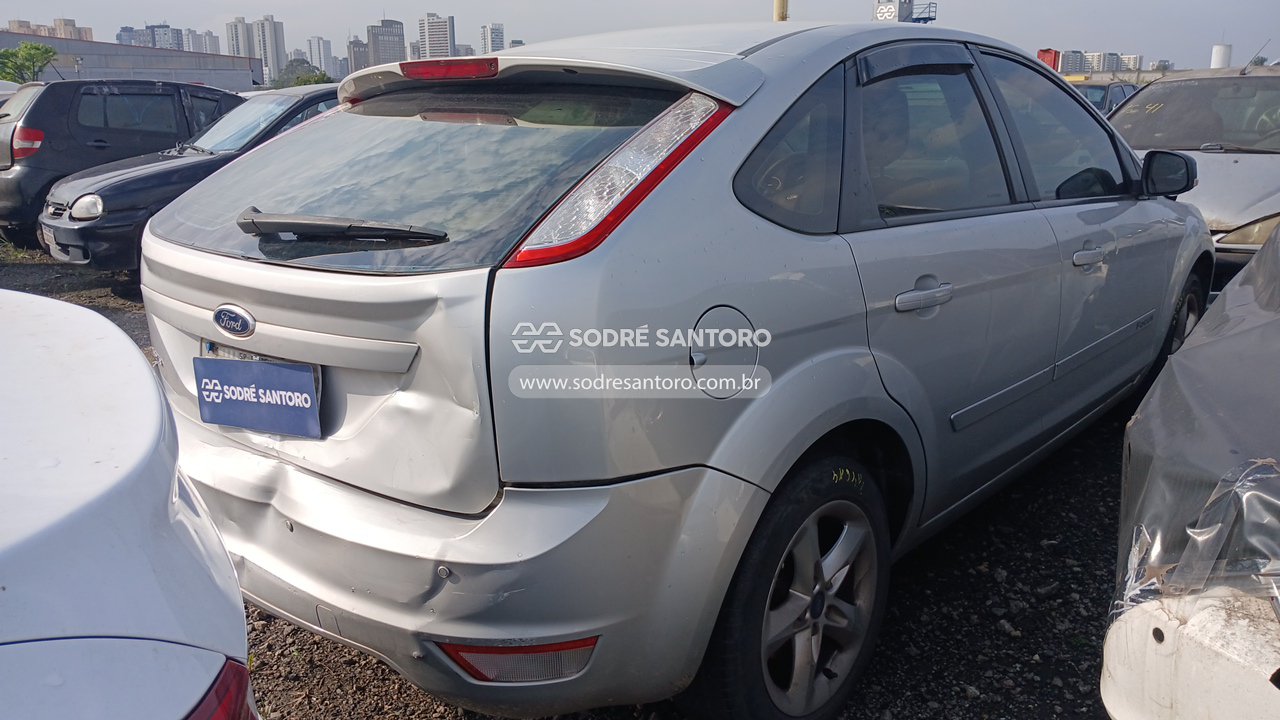 Ford Focus HC Flex - 2013/2013 — foto 4 de 13