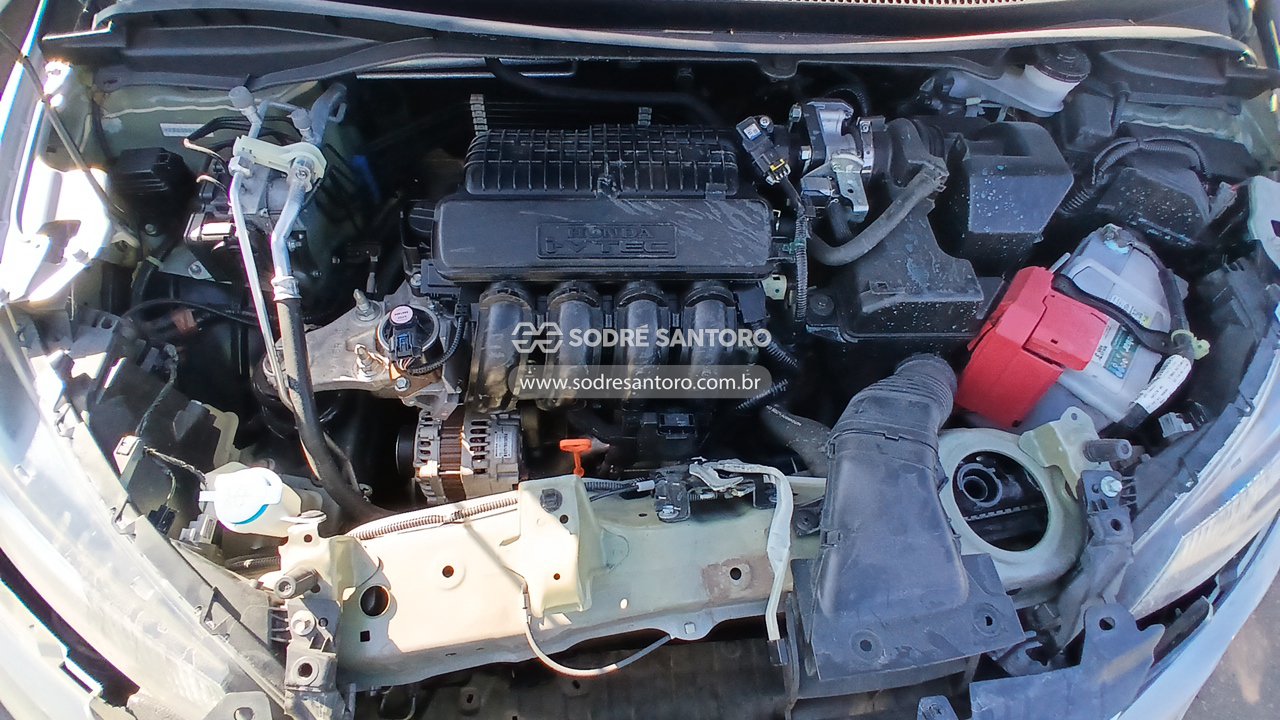 Honda Fit LX Cvt - 2015/2015 — foto 5 de 13