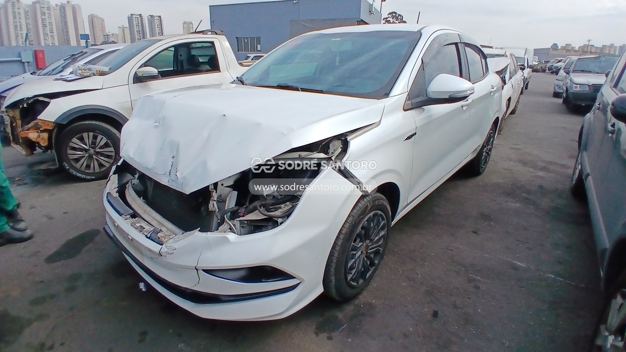 Fiat Cronos Drive 1.3 - 2018/2019 — foto 3 de 13