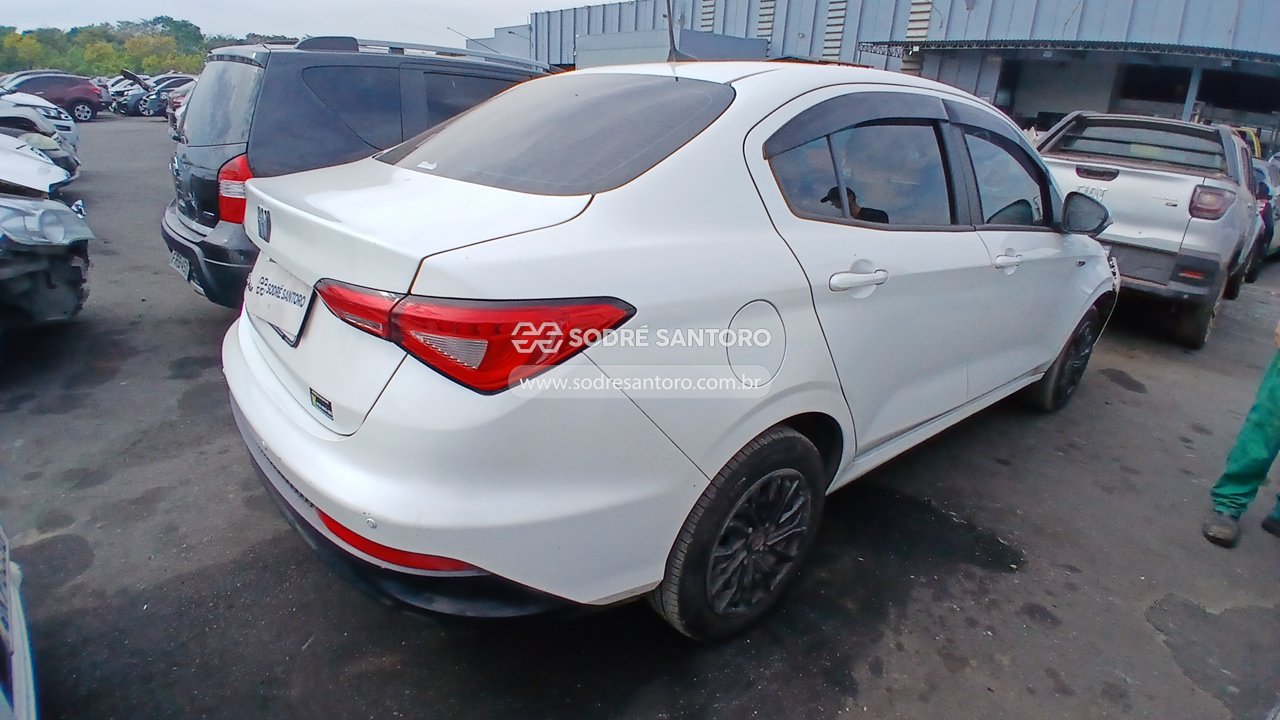 Fiat Cronos Drive 1.3 - 2018/2019 — foto 4 de 13