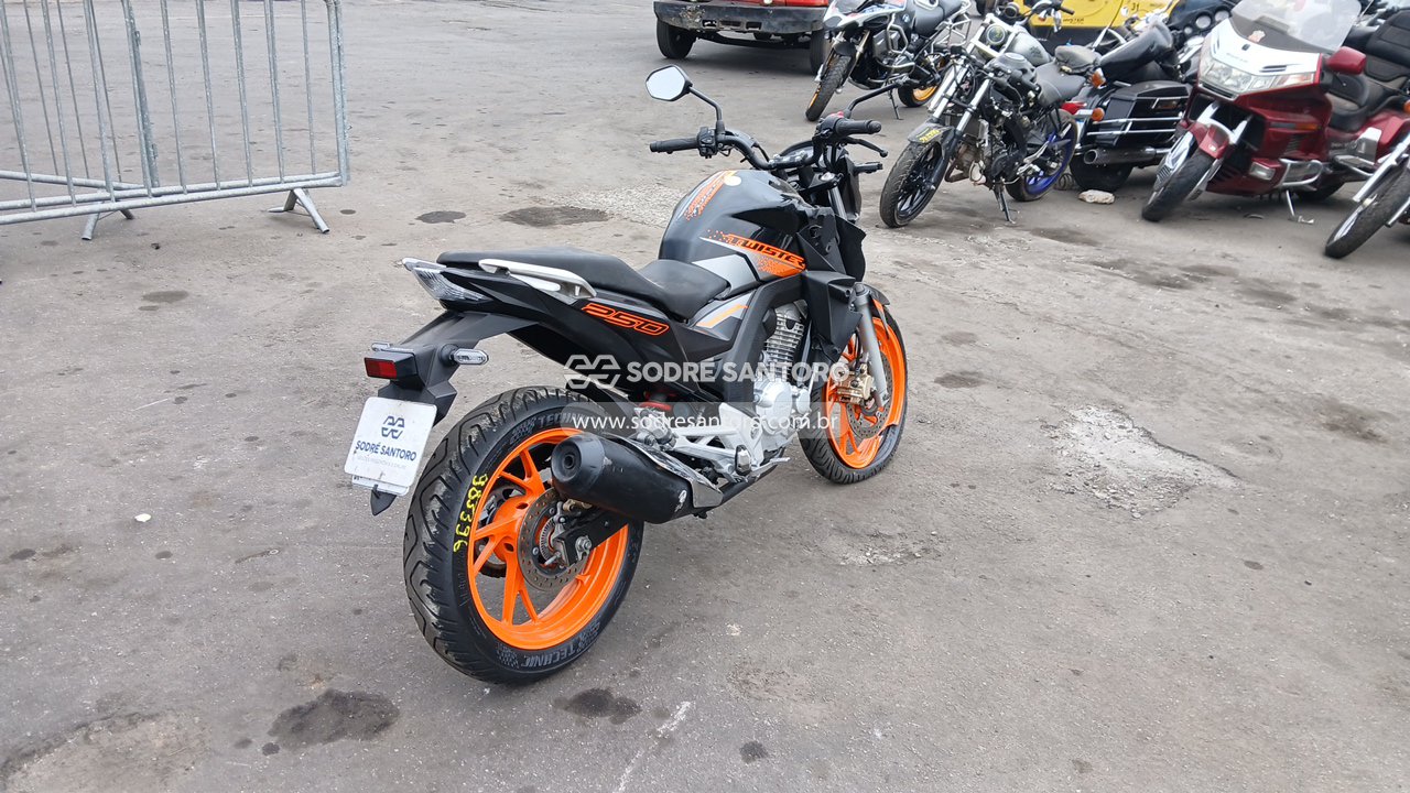 Honda Cb250f Twister A S - 2021/2021 — foto 4 de 9