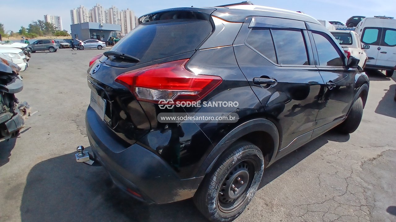 Nissan Kicks S MT - 2018/2018 — foto 4 de 13