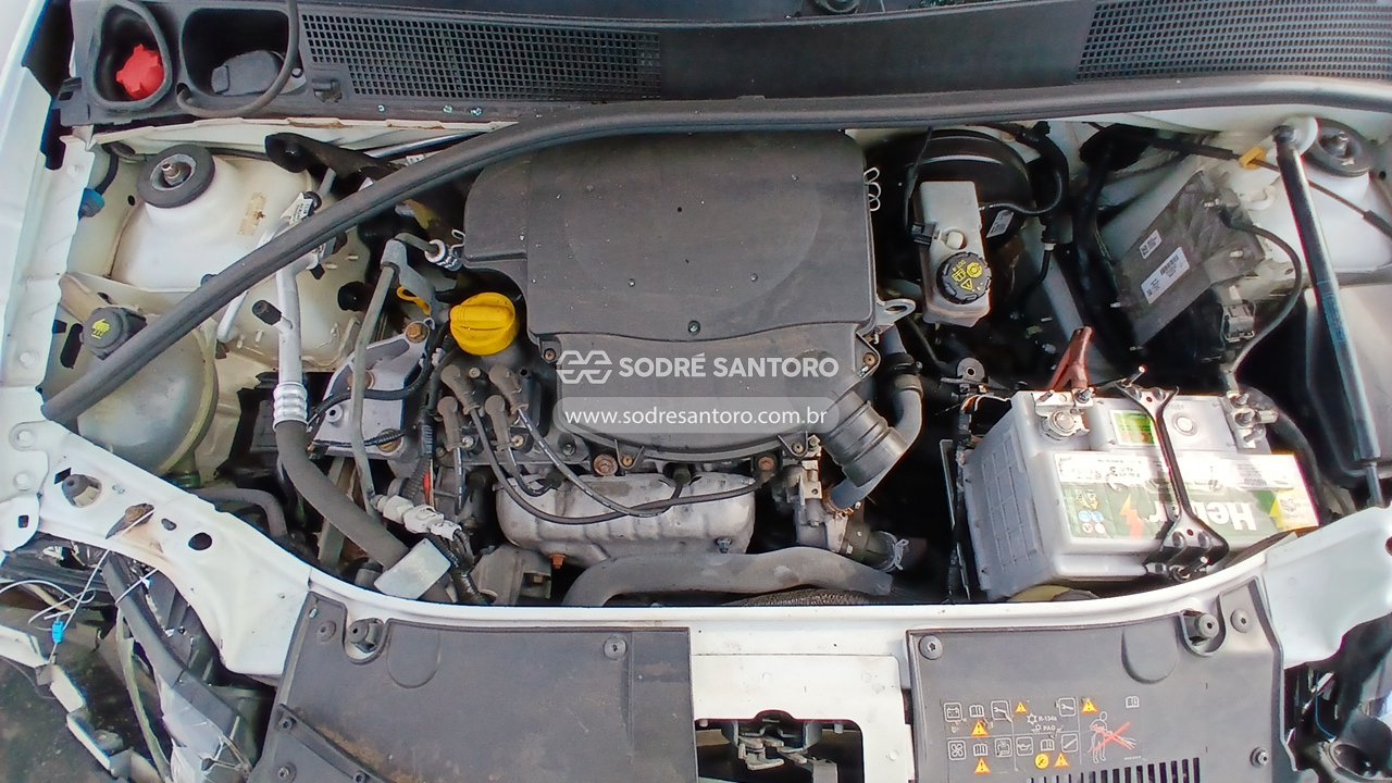 Renault Sandero Step 16 - 2016/2016 — foto 5 de 13