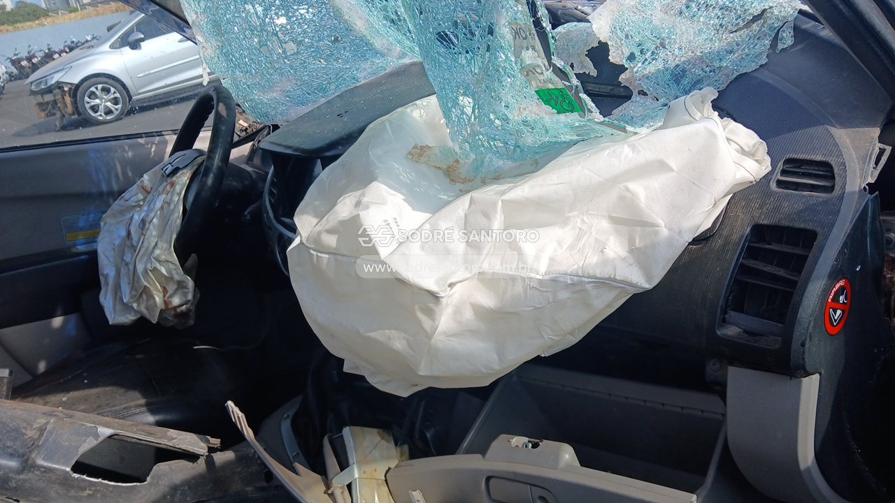 Mitsubishi L200 Triton 3.2 D - 2012/2013 — foto 7 de 9