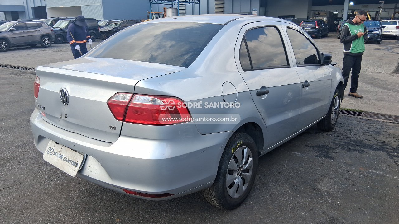 Volkswagen Voyage 1.6 City - 2013/2013 — foto 4 de 13