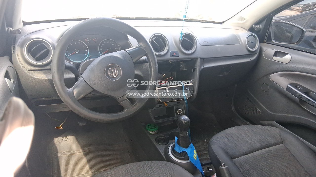 Volkswagen Voyage 1.6 City - 2013/2013 — foto 6 de 13