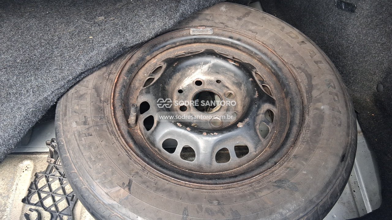 Volkswagen Voyage 1.6 City - 2013/2013 — foto 9 de 13