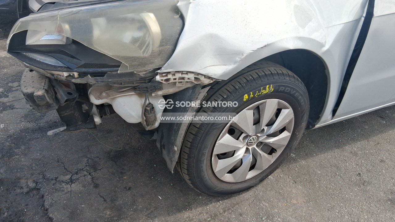Volkswagen Voyage 1.6 City - 2013/2013 — foto 11 de 13
