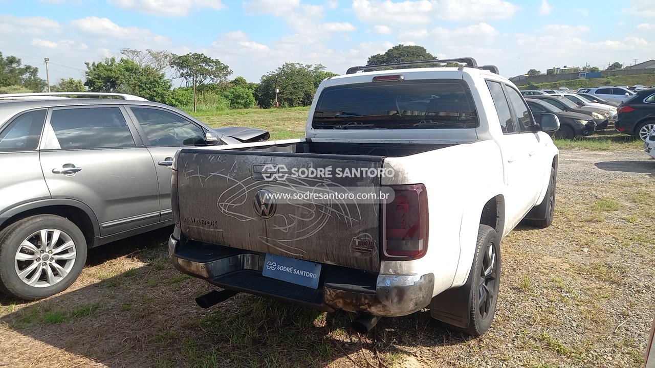 Volkswagen Amarok CD 4x4 High - 2017/2017 — foto 4 de 13