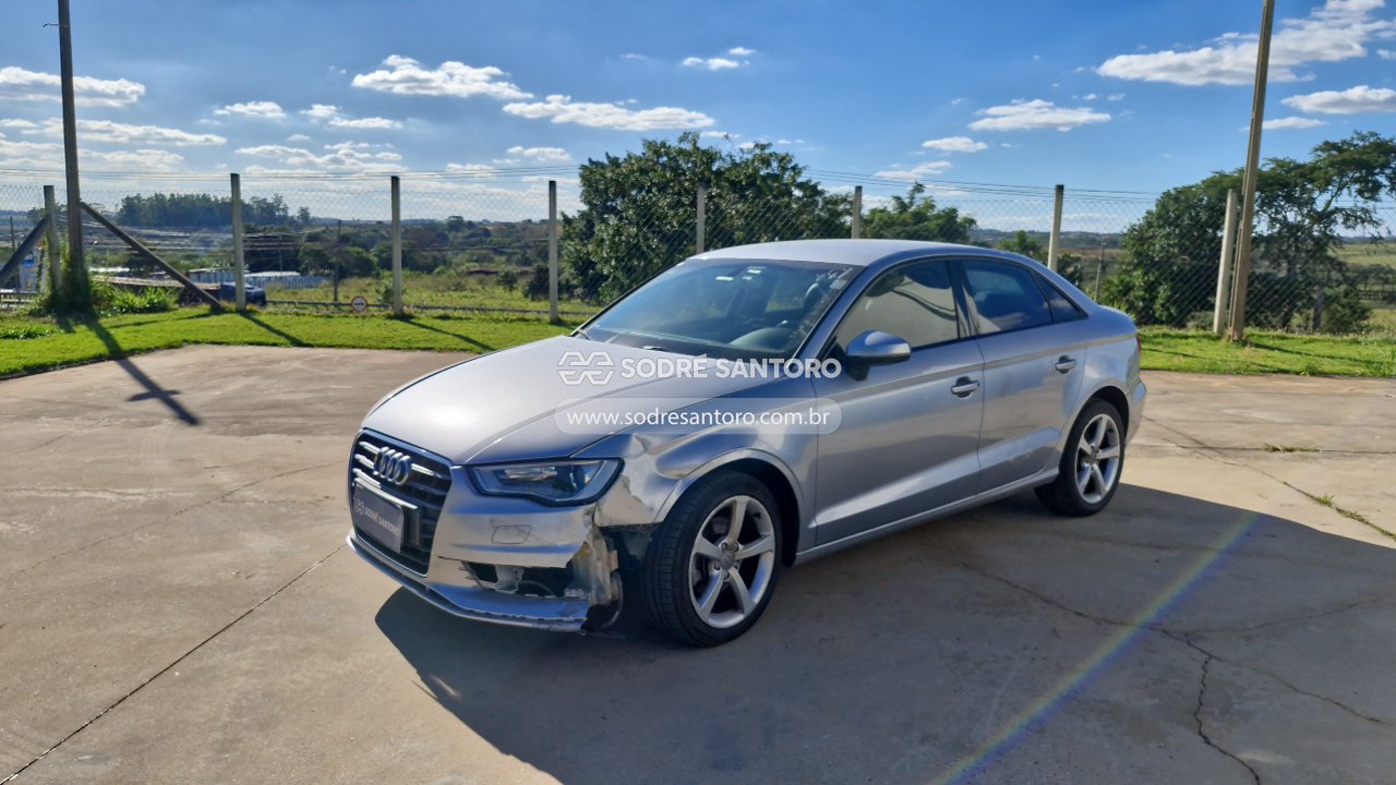 Audi A3 LM 150cv - 2015/2016 — foto 3 de 13
