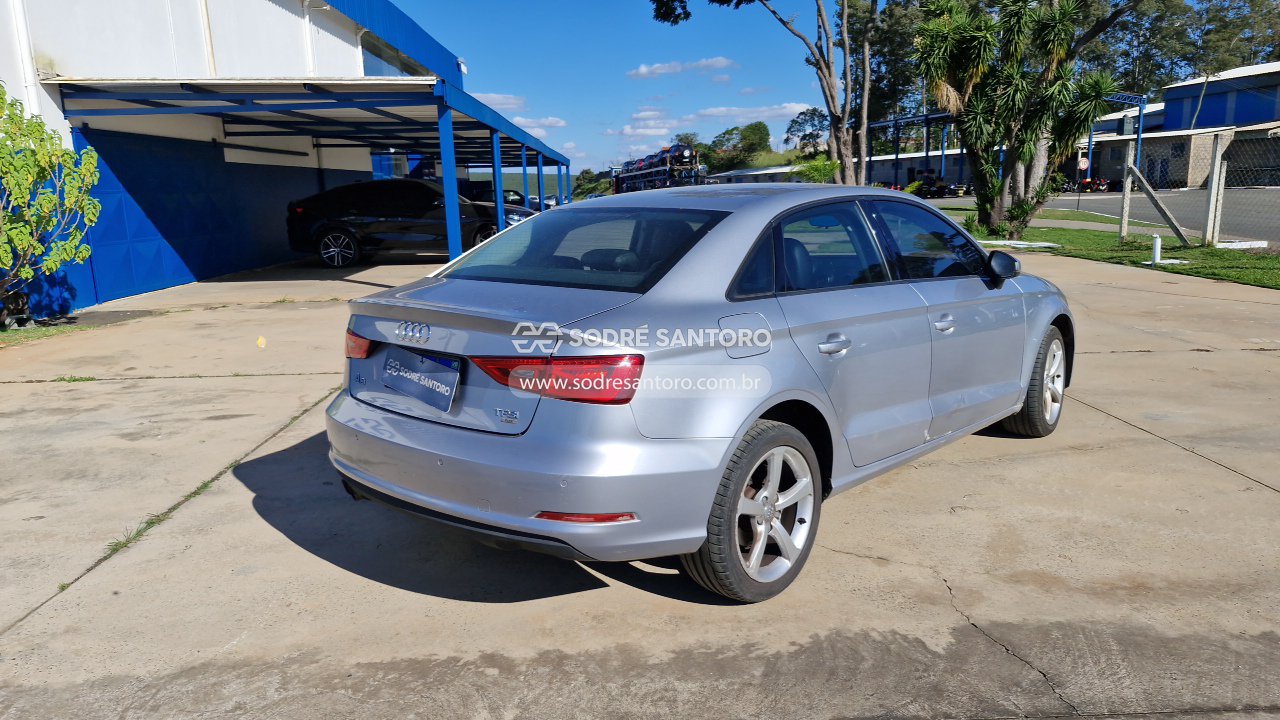 Audi A3 LM 150cv - 2015/2016 — foto 4 de 13