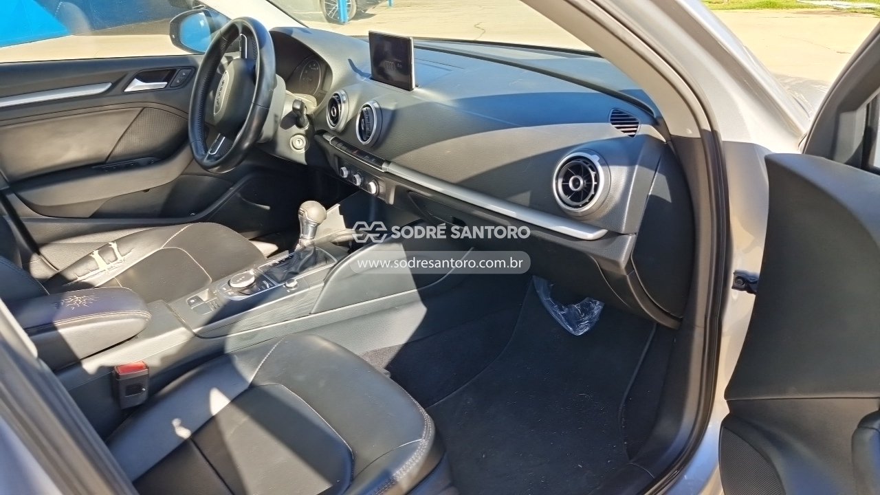 Audi A3 LM 150cv - 2015/2016 — foto 8 de 13