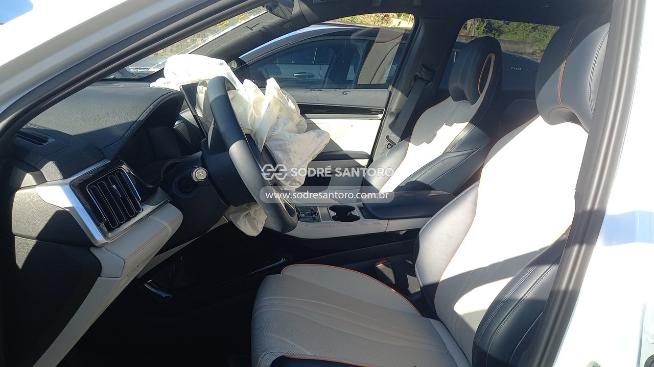 Byd Song Plus Prem DM - 2025/2026 — foto 8 de 13