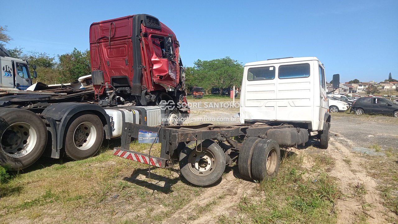 Mercedes-benz 710 - 2006/2006 — foto 4 de 13