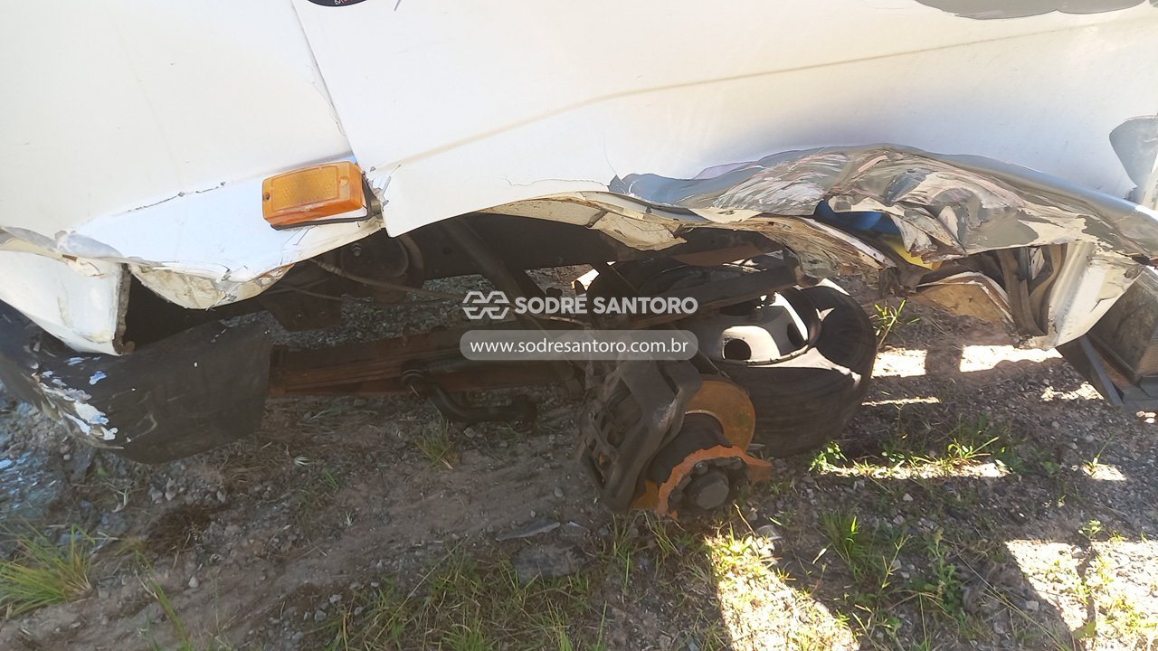 Mercedes-benz 710 - 2006/2006 — foto 12 de 13
