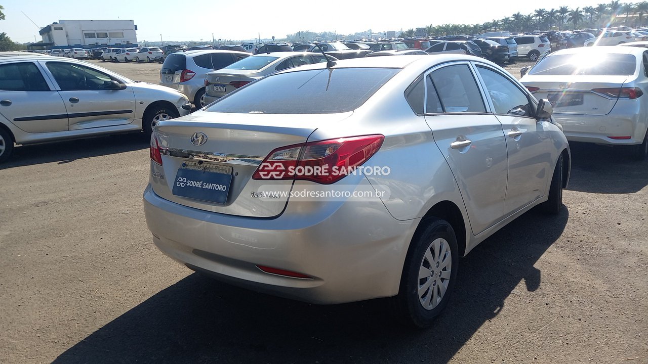 Hyundai Hb20s 1.6m 1.6m - 2013/2014 — foto 4 de 13