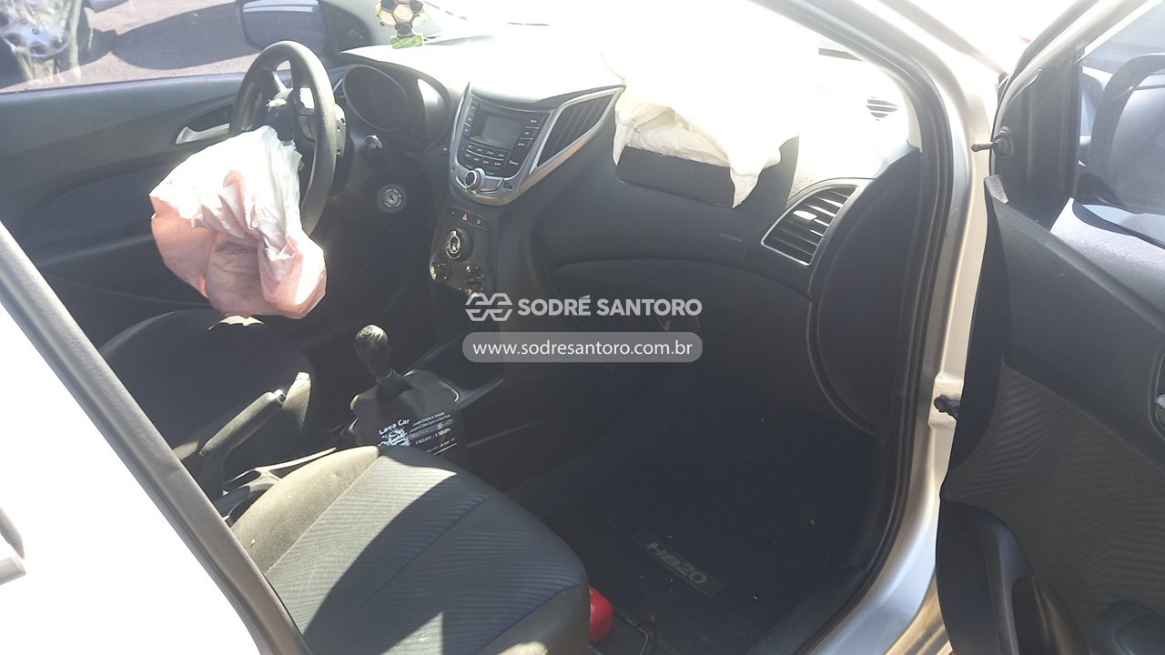 Hyundai Hb20s 1.6m 1.6m - 2013/2014 — foto 8 de 13