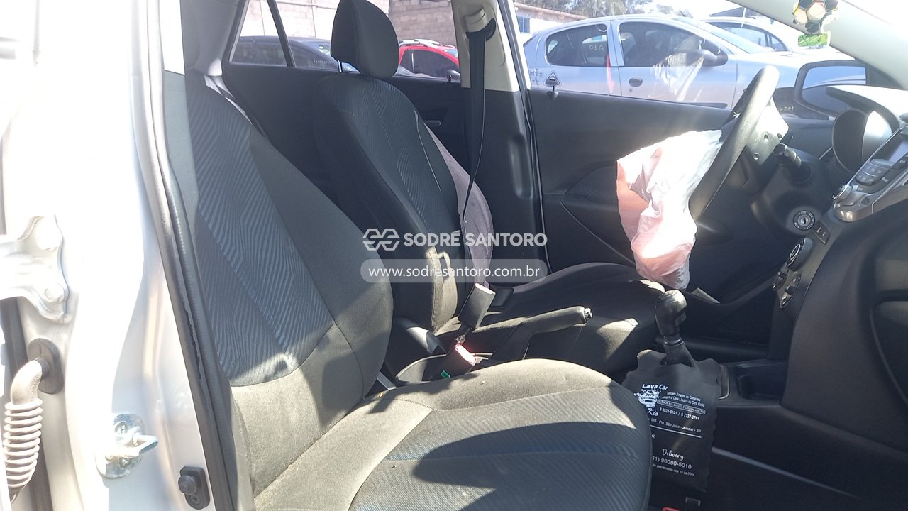 Hyundai Hb20s 1.6m 1.6m - 2013/2014 — foto 9 de 13
