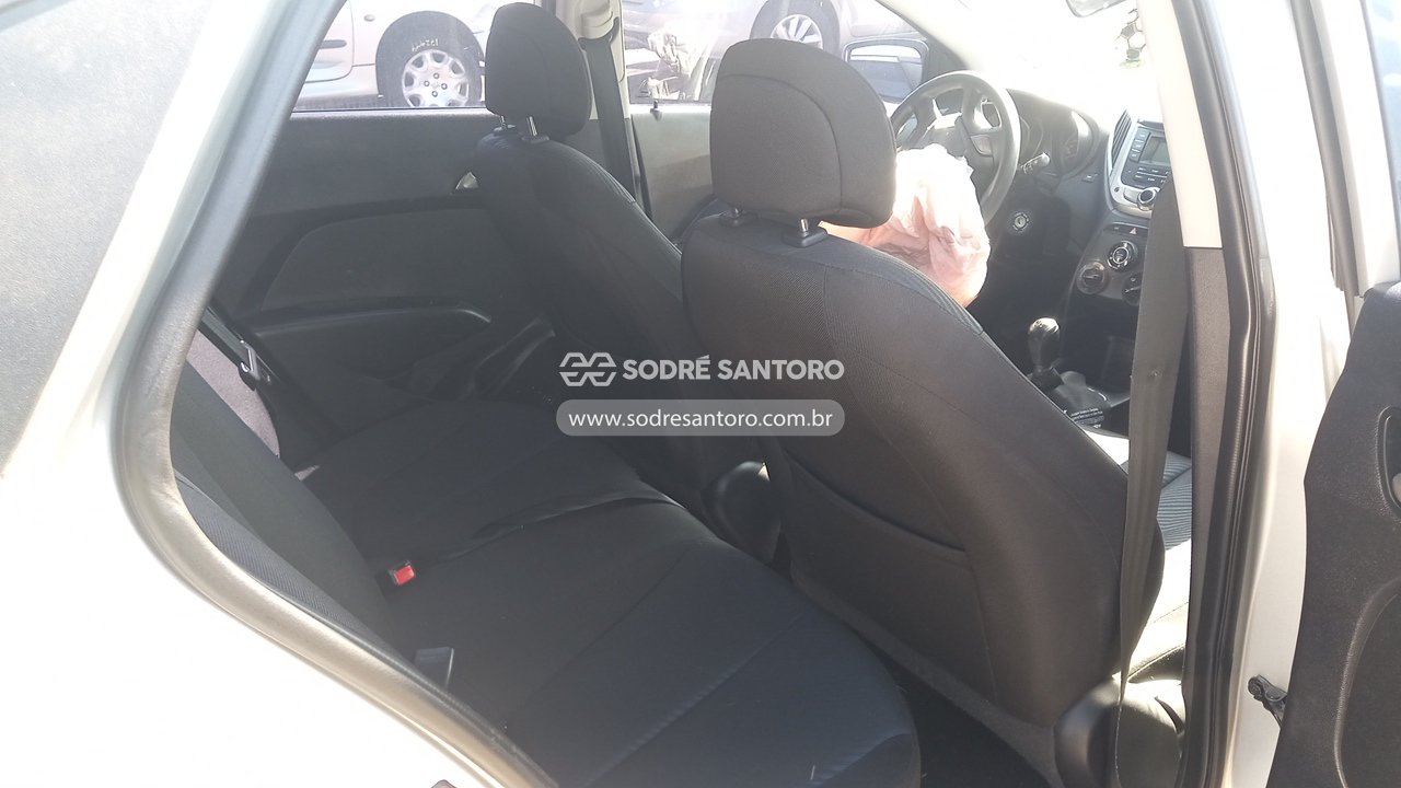 Hyundai Hb20s 1.6m 1.6m - 2013/2014 — foto 11 de 13