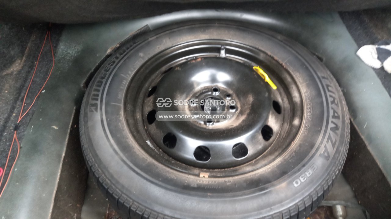Fiat Linea Essence 1.8 - 2012/2013 — foto 10 de 13