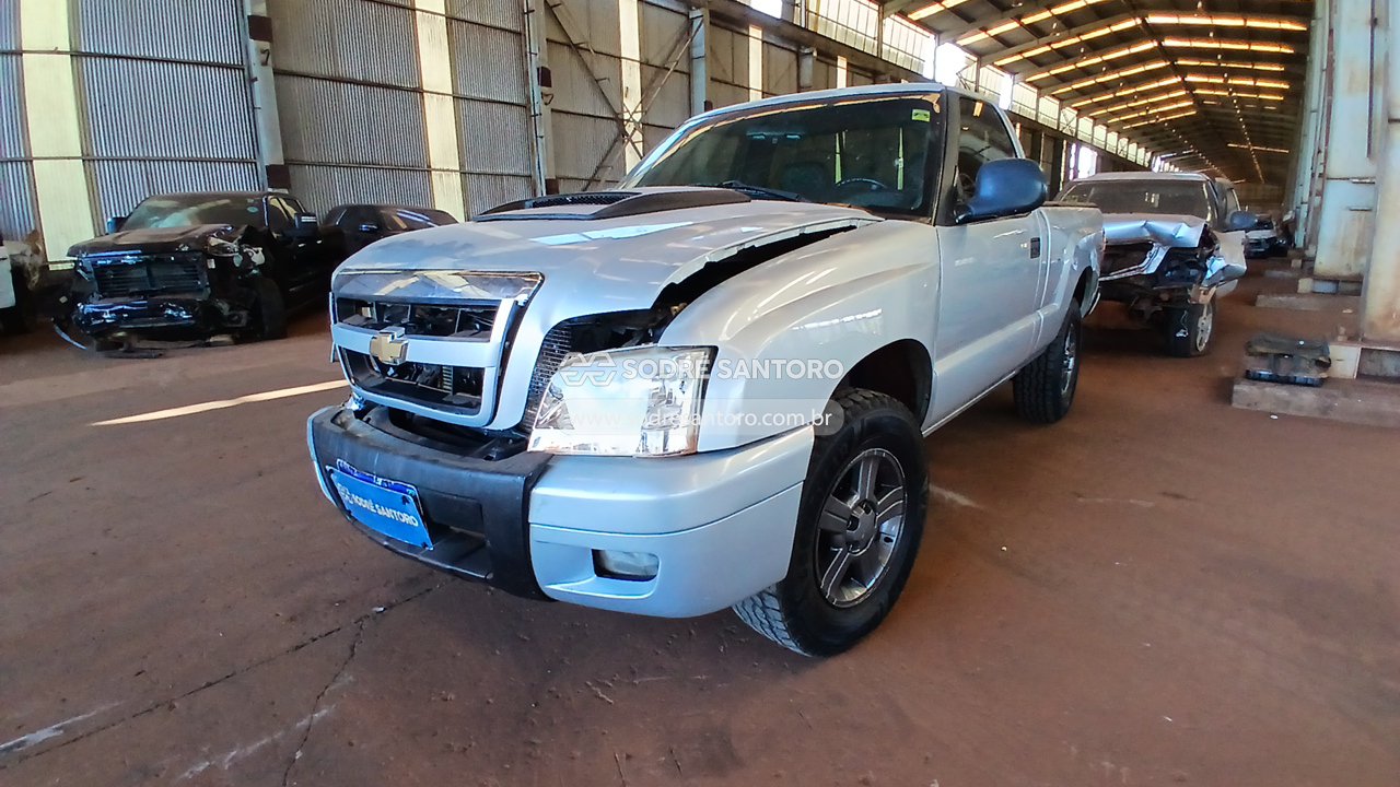 Chevrolet S10 Advantage S - 2010/2010 — foto 3 de 13