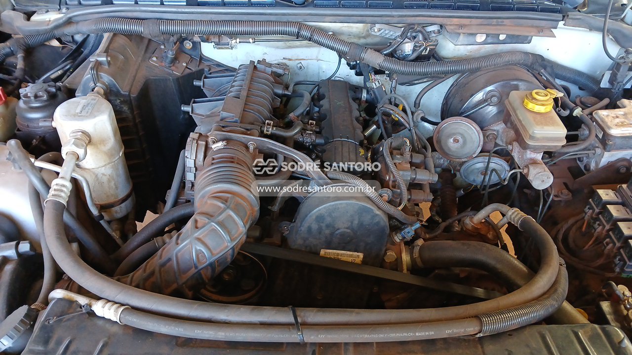 Chevrolet S10 Advantage S - 2010/2010 — foto 5 de 13