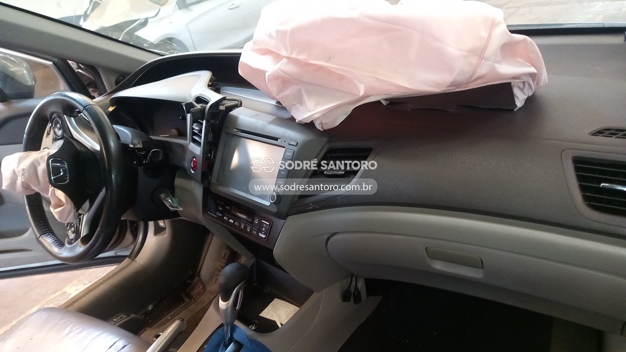 Honda Civic Lxr - 2014/2014 — foto 6 de 13