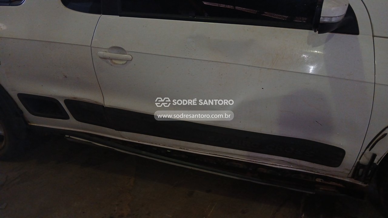 Volkswagen Saveiro 1.6 CE Cross - 2011/2012 — foto 12 de 13