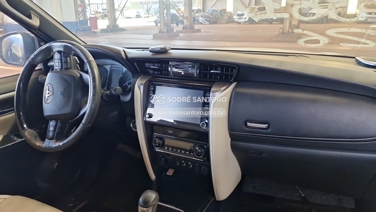 Toyota Hilux Swdmda4md - 2022/2022 — foto 6 de 12
