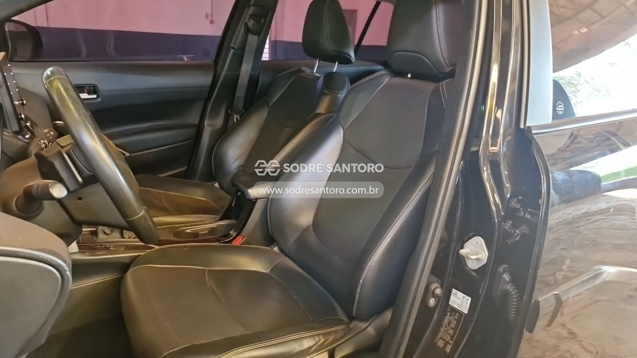 Toyota Corolla Cross Xre 20 - 2021/2022 — foto 7 de 13