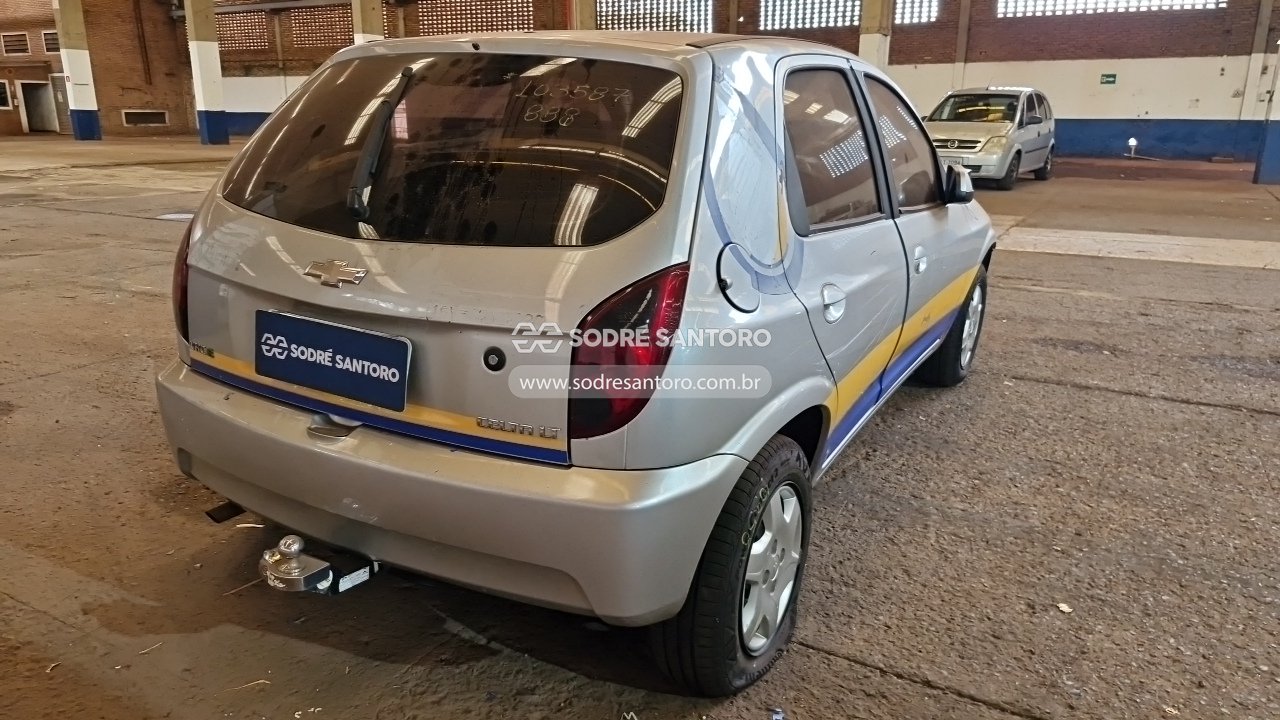 Chevrolet Celta 1.0l LT - 2014/2014 — foto 4 de 13