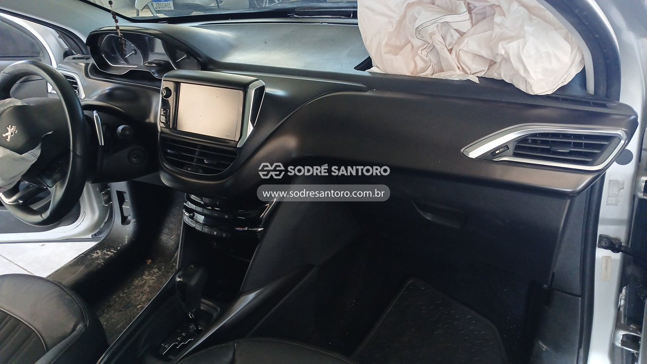 Peugeot 2008 Griffe AT - 2016/2017 — foto 7 de 12
