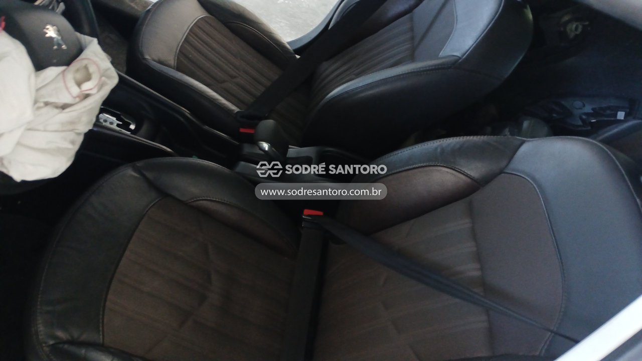 Peugeot 2008 Griffe AT - 2016/2017 — foto 8 de 12