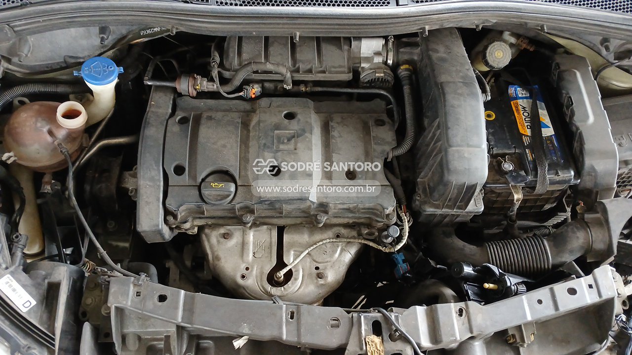 Peugeot 2008 Allure A - 2016/2016 — foto 5 de 12