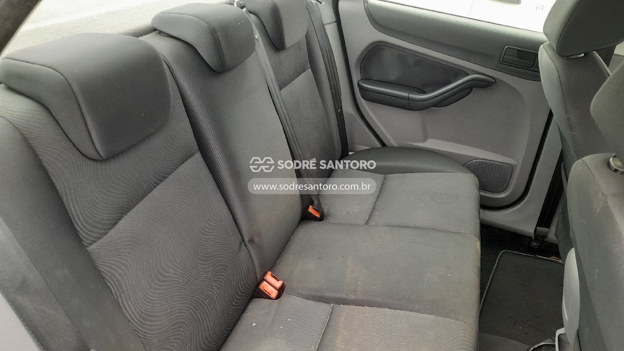 Ford Focus 2L FC Flex - 2013/2013 — foto 11 de 12