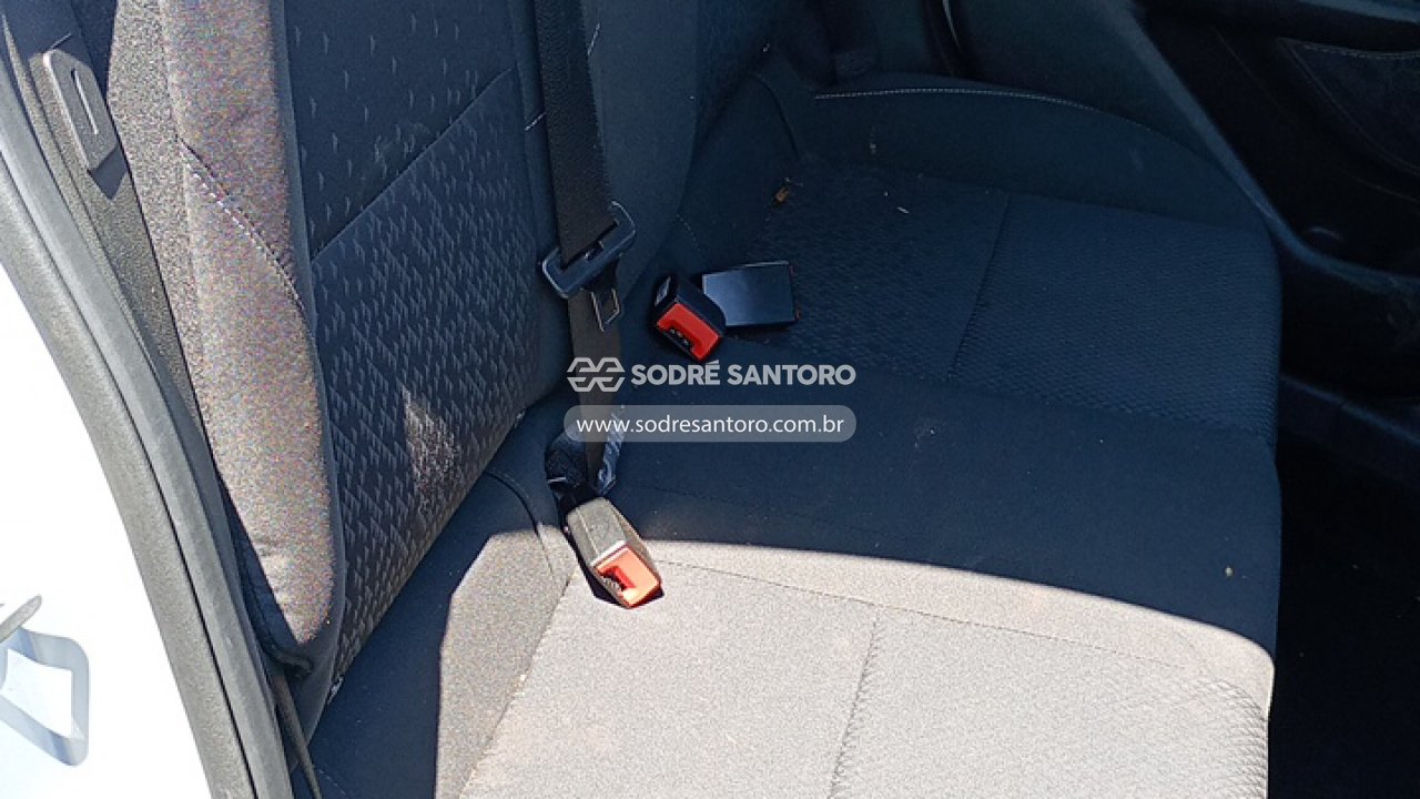 Chevrolet Onix Plus 10tat Ltz - 2021/2022 — foto 10 de 12
