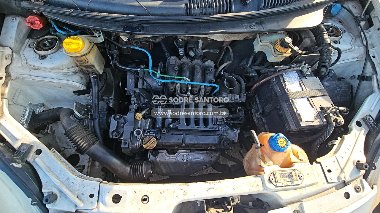 Fiat Palio Attractiv 1.4 - 2012/2013 — foto 5 de 12