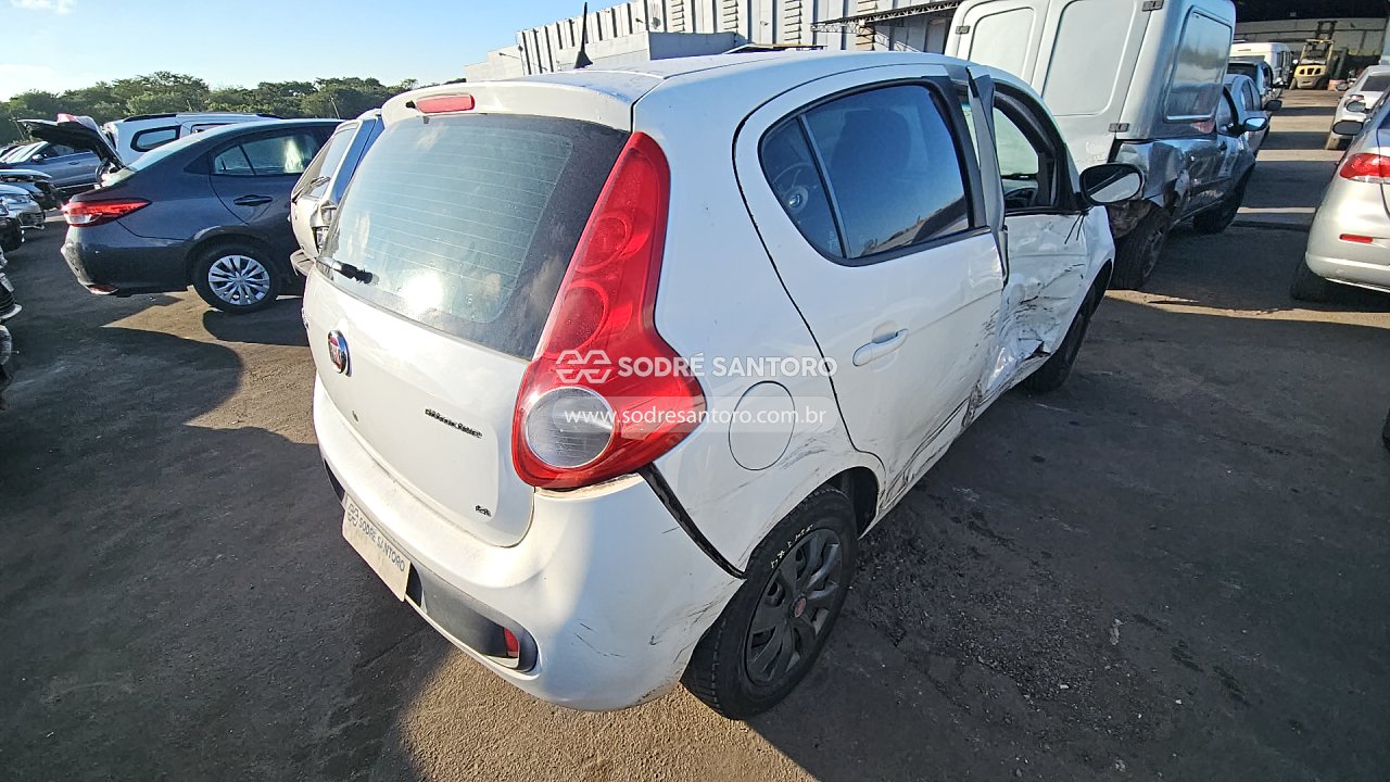 Fiat Palio Attractiv 1.4 - 2012/2013 — foto 4 de 12
