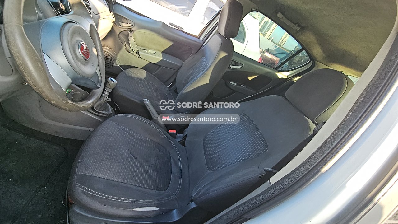 Fiat Palio Attractiv 1.4 - 2012/2013 — foto 8 de 12